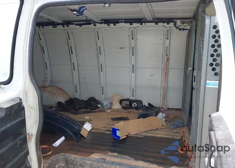 2019 Chevrolet Express 2500 Work Van из США, поврежденный, VIN 1GCWGBFG4K1193045